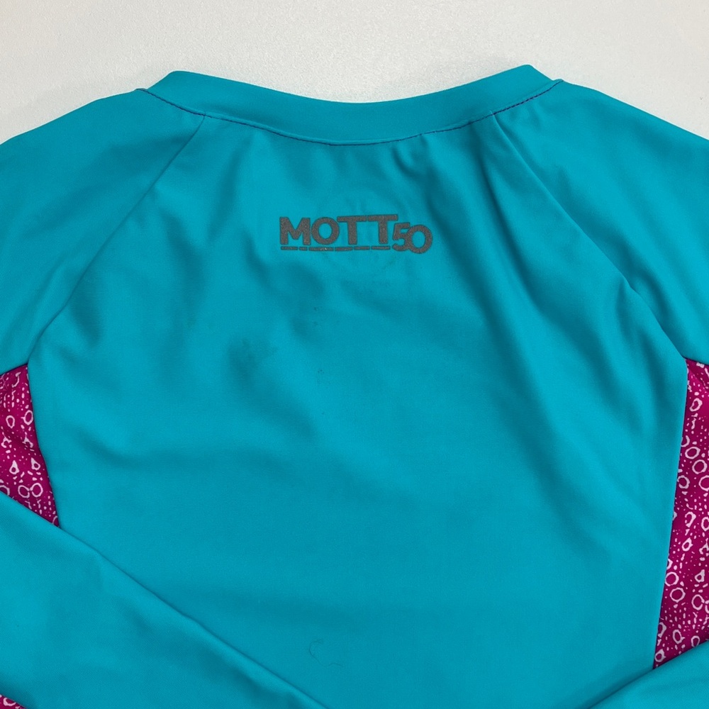 Mott 50 Rashguard Top (size 3T) - Picture 7 of 8